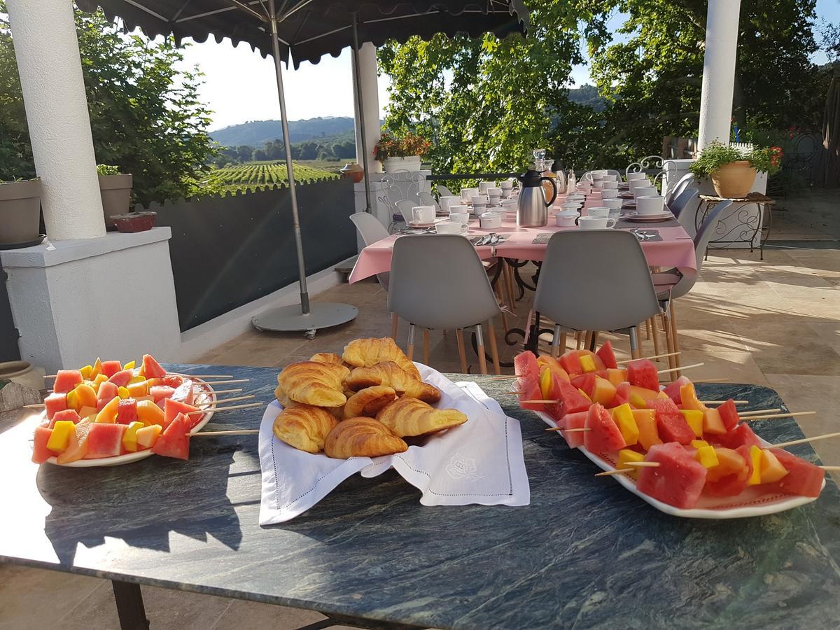 Domaine Saint Dominique Hotel Seillons-Source-d'Argens ภายนอก รูปภาพ