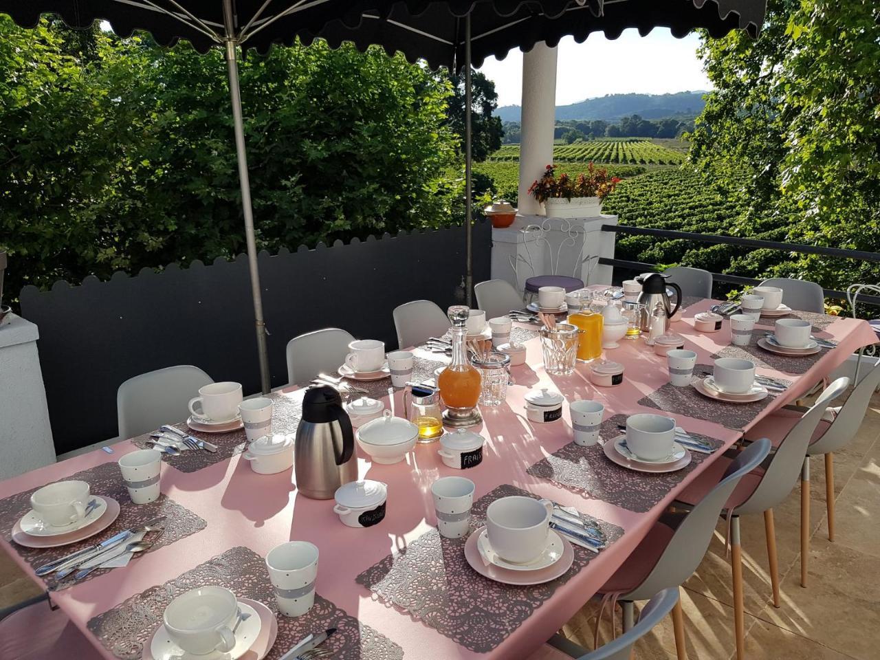 Domaine Saint Dominique Hotel Seillons-Source-d'Argens ภายนอก รูปภาพ